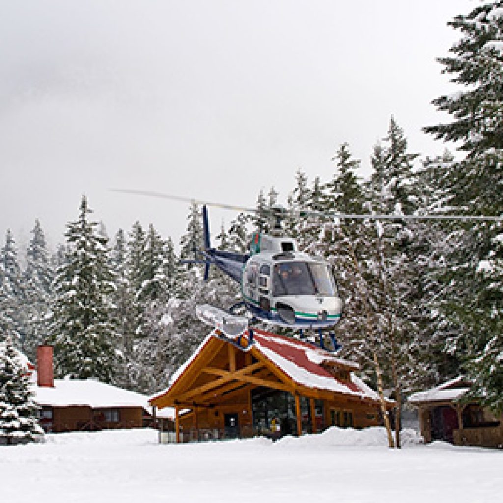 Kanadensisk heli-skiing när den är som bäst. Perfekt att kombinera med en skidresa till Whistler.